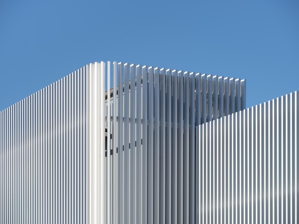 26 07 10 Insol 103